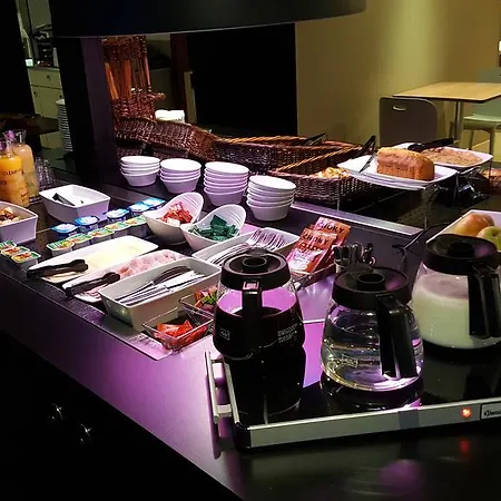 فندق Campanile Saint-die 3*